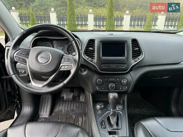 Черный Джип Чероки, объемом двигателя 2.36 л и пробегом 218 тыс. км за 14200 $, фото 23 на Automoto.ua