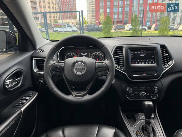 Чорний Джип Cherokee, об'ємом двигуна 2.4 л та пробігом 67 тис. км за 14500 $, фото 27 на Automoto.ua