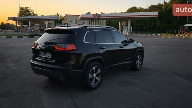 Чорний Джип Cherokee, об'ємом двигуна 3.24 л та пробігом 71 тис. км за 22000 $, фото 3 на Automoto.ua
