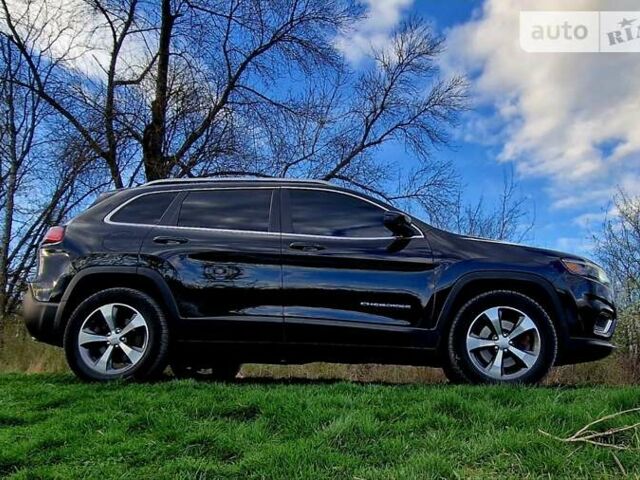 Чорний Джип Cherokee, об'ємом двигуна 3.24 л та пробігом 90 тис. км за 22500 $, фото 4 на Automoto.ua