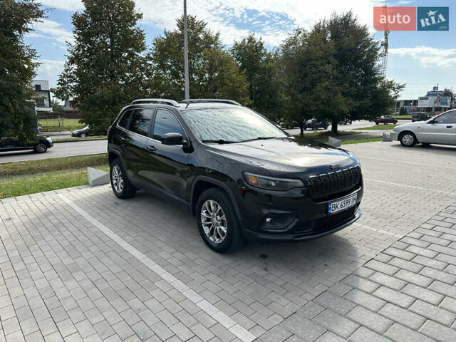 Черный Джип Чероки, объемом двигателя 2.36 л и пробегом 102 тыс. км за 17000 $, фото 2 на Automoto.ua