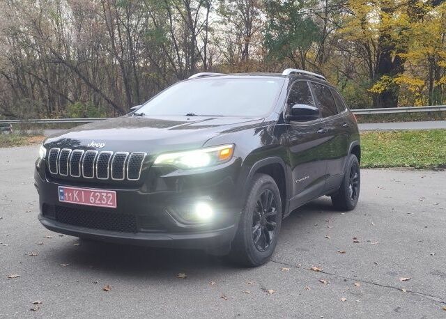 Чорний Джип Cherokee, об'ємом двигуна 3.2 л та пробігом 197 тис. км за 14550 $, фото 8 на Automoto.ua