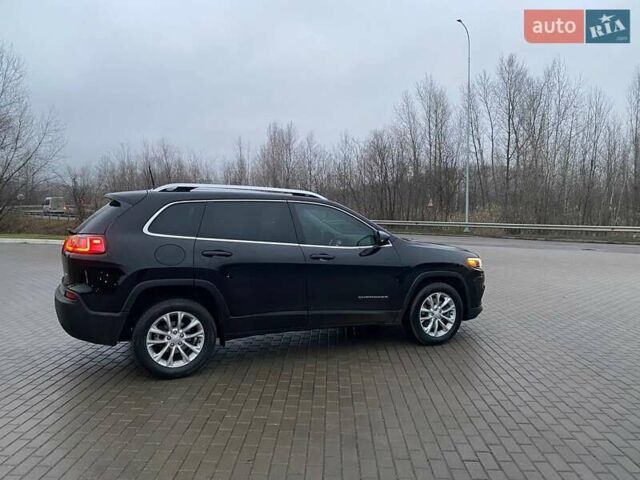 Черный Джип Чероки, объемом двигателя 2.36 л и пробегом 159 тыс. км за 14000 $, фото 3 на Automoto.ua