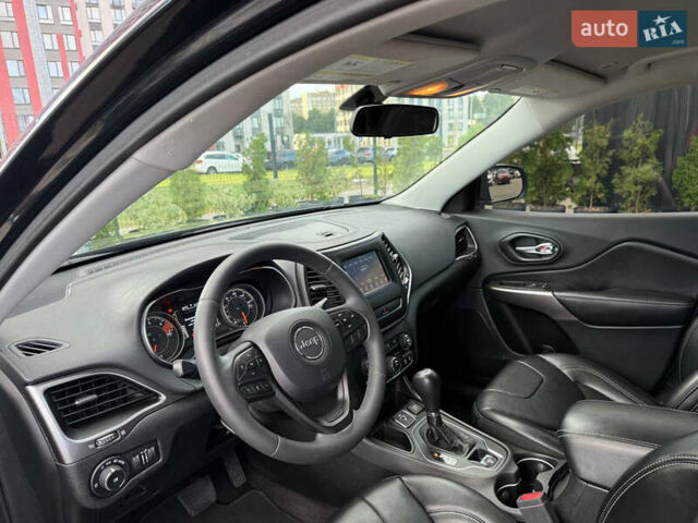 Чорний Джип Cherokee, об'ємом двигуна 2.4 л та пробігом 67 тис. км за 14500 $, фото 23 на Automoto.ua