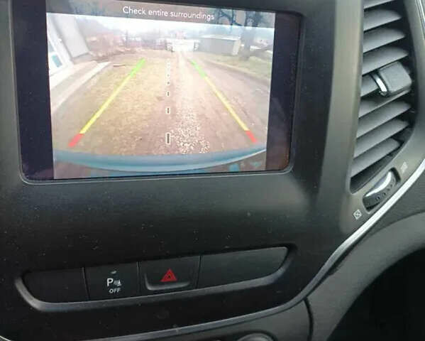 Черный Джип Чероки, объемом двигателя 2.36 л и пробегом 130 тыс. км за 17500 $, фото 8 на Automoto.ua