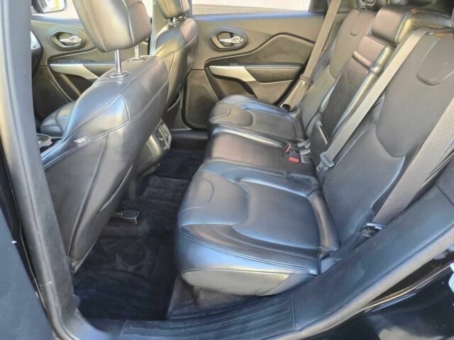 Чорний Джип Cherokee, об'ємом двигуна 3.2 л та пробігом 48 тис. км за 8300 $, фото 12 на Automoto.ua