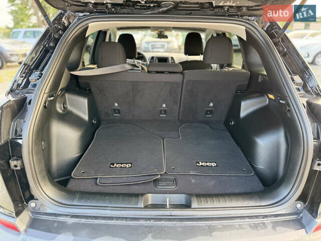 Чорний Джип Cherokee, об'ємом двигуна 2.4 л та пробігом 148 тис. км за 14600 $, фото 36 на Automoto.ua