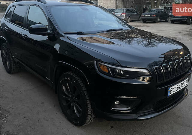 Чорний Джип Cherokee, об'ємом двигуна 3.24 л та пробігом 118 тис. км за 18900 $, фото 19 на Automoto.ua