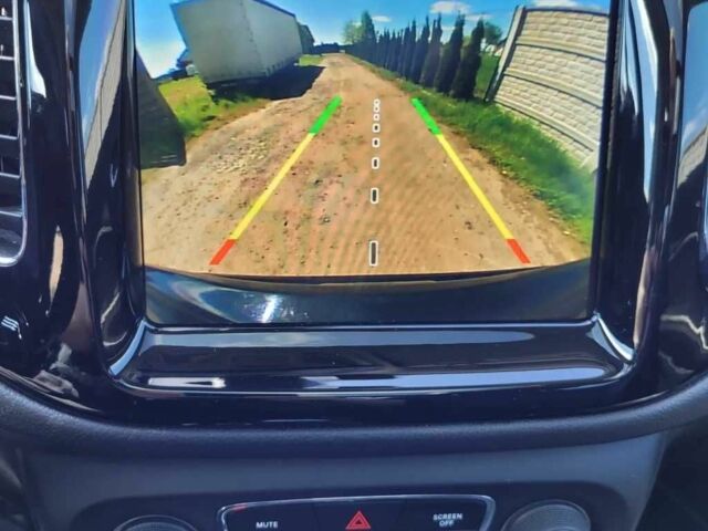 Чорний Джип Cherokee, об'ємом двигуна 2.4 л та пробігом 120 тис. км за 8400 $, фото 10 на Automoto.ua