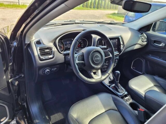 Чорний Джип Cherokee, об'ємом двигуна 2.4 л та пробігом 120 тис. км за 8400 $, фото 6 на Automoto.ua