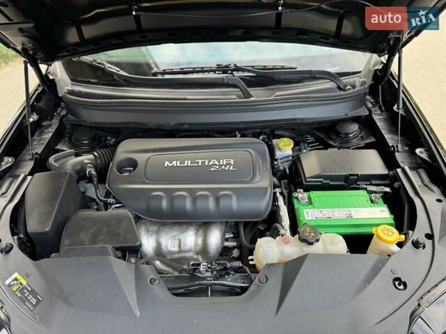 Черный Джип Чероки, объемом двигателя 2.4 л и пробегом 172 тыс. км за 13999 $, фото 12 на Automoto.ua