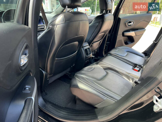 Черный Джип Чероки, объемом двигателя 1.99 л и пробегом 63 тыс. км за 18999 $, фото 38 на Automoto.ua