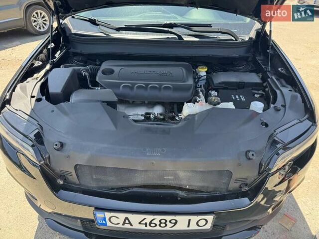 Черный Джип Чероки, объемом двигателя 2.36 л и пробегом 96 тыс. км за 13499 $, фото 31 на Automoto.ua