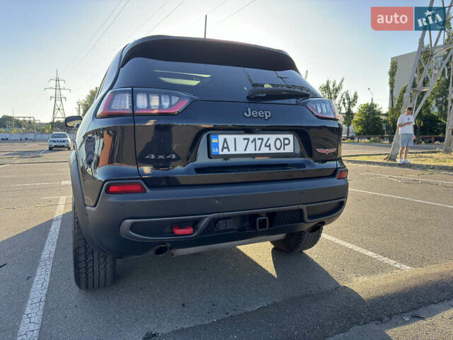 Чорний Джип Cherokee, об'ємом двигуна 1.99 л та пробігом 62 тис. км за 20000 $, фото 4 на Automoto.ua