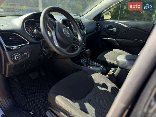 Чорний Джип Cherokee, об'ємом двигуна 2.4 л та пробігом 107 тис. км за 14999 $, фото 55 на Automoto.ua