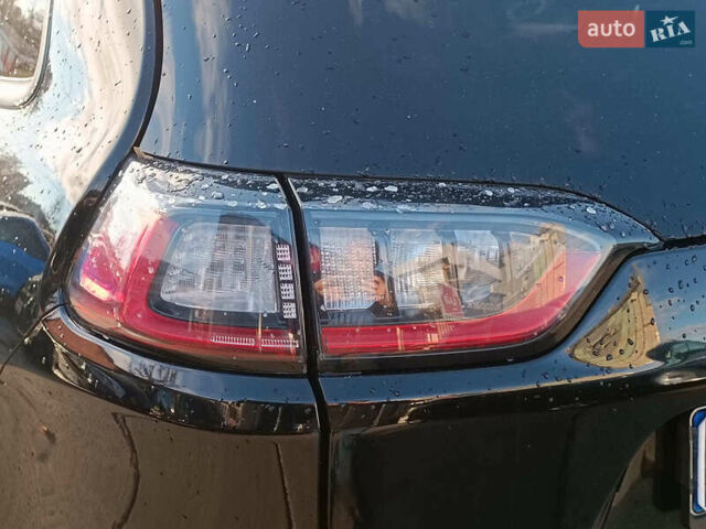 Черный Джип Чероки, объемом двигателя 2.4 л и пробегом 32 тыс. км за 17940 $, фото 8 на Automoto.ua