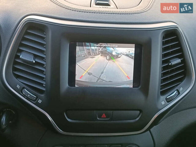 Черный Джип Чероки, объемом двигателя 2.4 л и пробегом 32 тыс. км за 17940 $, фото 27 на Automoto.ua