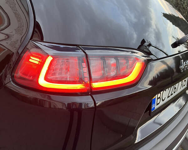 Чорний Джип Cherokee, об'ємом двигуна 2.36 л та пробігом 33 тис. км за 20500 $, фото 52 на Automoto.ua