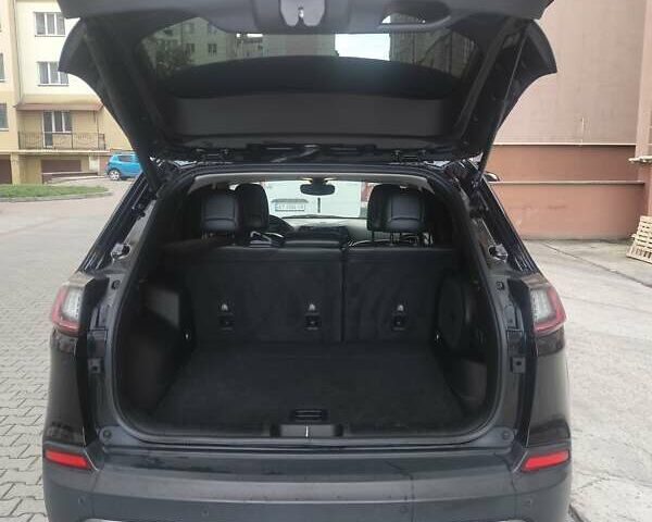 Чорний Джип Cherokee, об'ємом двигуна 2.36 л та пробігом 153 тис. км за 18798 $, фото 12 на Automoto.ua