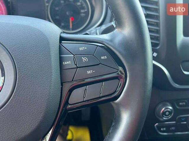 Чорний Джип Cherokee, об'ємом двигуна 2.36 л та пробігом 89 тис. км за 17300 $, фото 15 на Automoto.ua