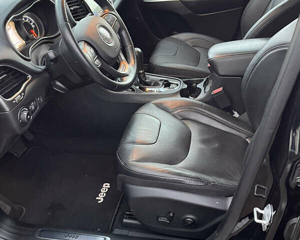 Чорний Джип Cherokee, об'ємом двигуна 2.36 л та пробігом 33 тис. км за 20500 $, фото 27 на Automoto.ua