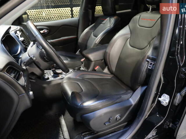 Черный Джип Чероки, объемом двигателя 2.36 л и пробегом 211 тыс. км за 21500 $, фото 25 на Automoto.ua