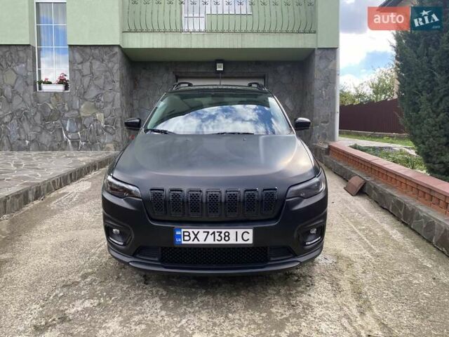 Джип Cherokee 2019 у Хмельницькому на Automoto.ua Чорний Джип Cherokee, об'ємом двигуна 2.36 л та пробігом 149 тис. км за 15500 $, фото 2 на Automoto.ua