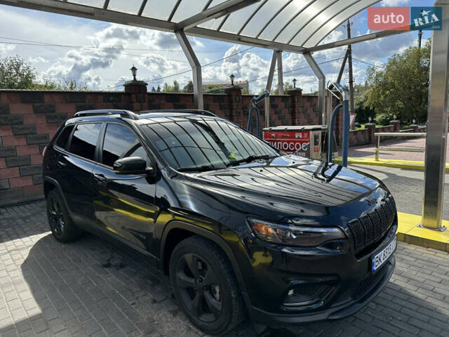 Чорний Джип Cherokee, об'ємом двигуна 2.36 л та пробігом 108 тис. км за 18000 $, фото 5 на Automoto.ua