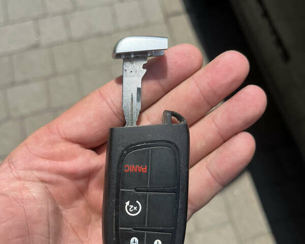 Чорний Джип Cherokee, об'ємом двигуна 3.24 л та пробігом 195 тис. км за 14900 $, фото 39 на Automoto.ua