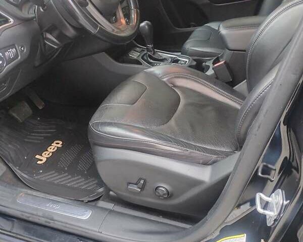 Чорний Джип Cherokee, об'ємом двигуна 2.36 л та пробігом 153 тис. км за 18798 $, фото 9 на Automoto.ua