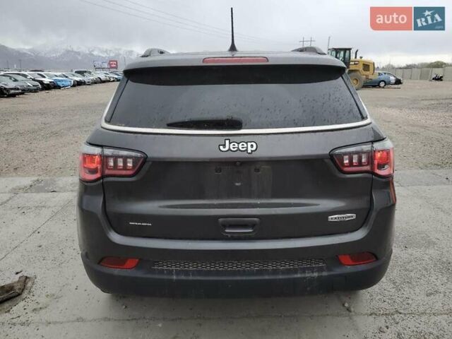 Чорний Джип Cherokee, об'ємом двигуна 2.36 л та пробігом 100 тис. км за 2800 $, фото 5 на Automoto.ua