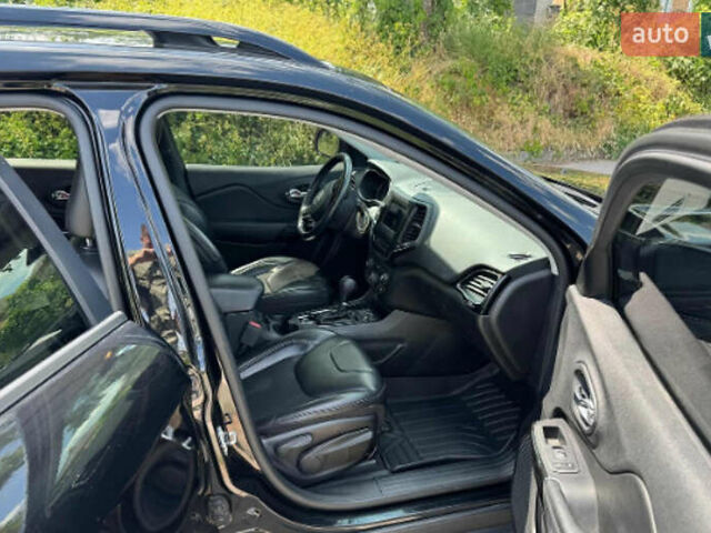 Черный Джип Чероки, объемом двигателя 3.24 л и пробегом 110 тыс. км за 17500 $, фото 7 на Automoto.ua