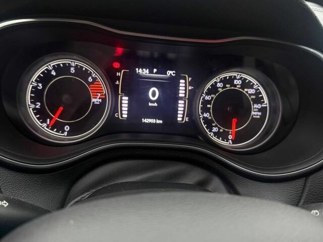 Черный Джип Чероки, объемом двигателя 2.4 л и пробегом 142 тыс. км за 15900 $, фото 7 на Automoto.ua