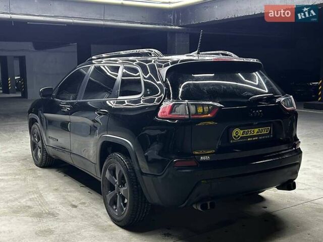 Черный Джип Чероки, объемом двигателя 2.36 л и пробегом 150 тыс. км за 18800 $, фото 3 на Automoto.ua