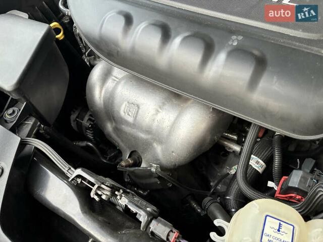 Джип Cherokee 2019 у Жмеренке на Automoto.ua Чорний Джип Cherokee, об'ємом двигуна 0 л та пробігом 76 тис. км за 16500 $, фото 7 на Automoto.ua