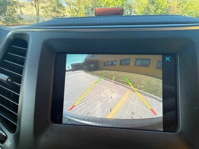Чорний Джип Cherokee, об'ємом двигуна 0 л та пробігом 57 тис. км за 8700 $, фото 8 на Automoto.ua