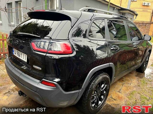 Чорний Джип Cherokee, об'ємом двигуна 2.4 л та пробігом 49 тис. км за 17200 $, фото 2 на Automoto.ua