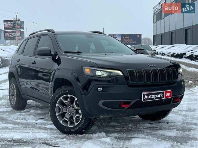 Чорний Джип Cherokee, об'ємом двигуна 3.2 л та пробігом 116 тис. км за 22440 $, фото 2 на Automoto.ua