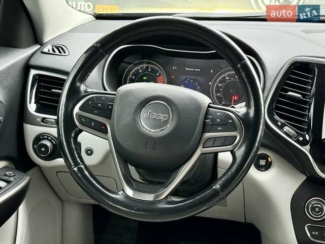 Черный Джип Чероки, объемом двигателя 2.36 л и пробегом 135 тыс. км за 16800 $, фото 15 на Automoto.ua