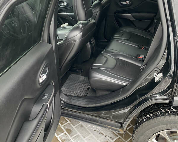 Черный Джип Чероки, объемом двигателя 2.4 л и пробегом 229 тыс. км за 15400 $, фото 24 на Automoto.ua