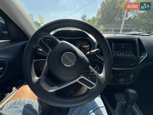 Чорний Джип Cherokee, об'ємом двигуна 2.4 л та пробігом 107 тис. км за 14999 $, фото 59 на Automoto.ua