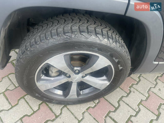 Черный Джип Чероки, объемом двигателя 2.36 л и пробегом 166 тыс. км за 16000 $, фото 28 на Automoto.ua