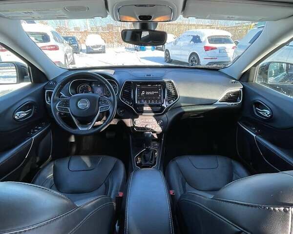 Чорний Джип Cherokee, об'ємом двигуна 2.36 л та пробігом 34 тис. км за 18000 $, фото 26 на Automoto.ua