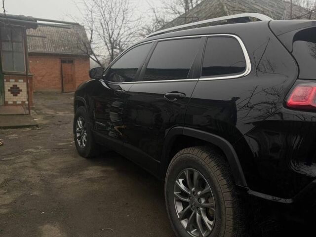 Черный Джип Чероки, объемом двигателя 2.4 л и пробегом 142 тыс. км за 15900 $, фото 2 на Automoto.ua