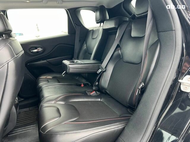 Черный Джип Чероки, объемом двигателя 3.2 л и пробегом 116 тыс. км за 22440 $, фото 37 на Automoto.ua