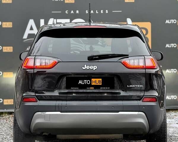 Черный Джип Чероки, объемом двигателя 2.36 л и пробегом 135 тыс. км за 16800 $, фото 5 на Automoto.ua