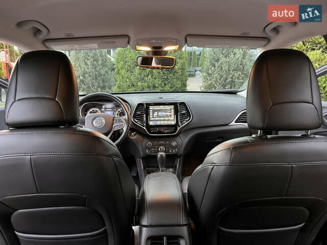 Чорний Джип Cherokee, об'ємом двигуна 2.36 л та пробігом 33 тис. км за 20500 $, фото 33 на Automoto.ua