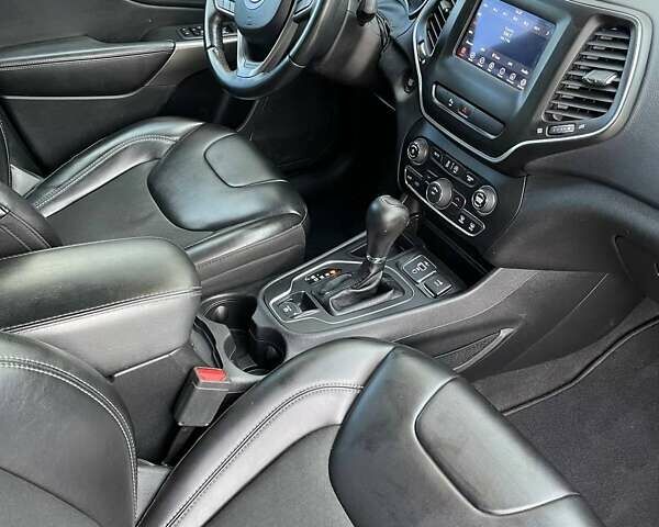 Чорний Джип Cherokee, об'ємом двигуна 2.36 л та пробігом 61 тис. км за 16800 $, фото 22 на Automoto.ua