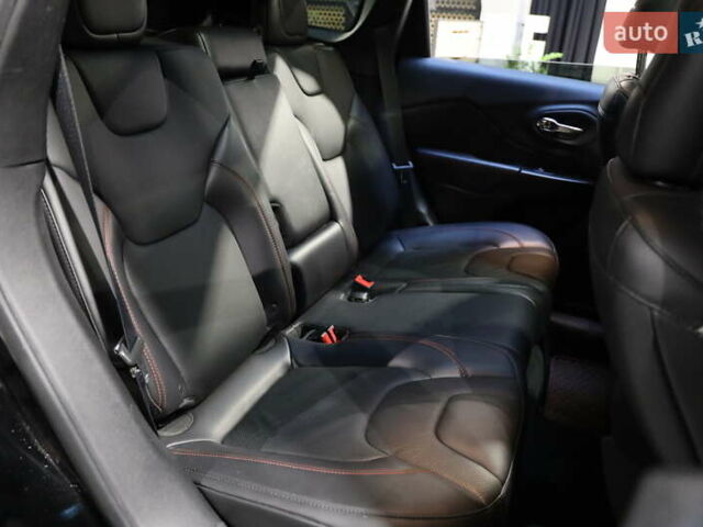 Черный Джип Чероки, объемом двигателя 2.36 л и пробегом 211 тыс. км за 21500 $, фото 41 на Automoto.ua