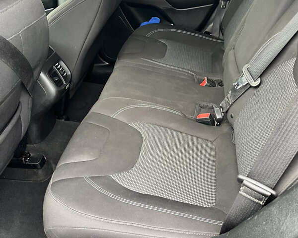 Чорний Джип Cherokee, об'ємом двигуна 3.24 л та пробігом 172 тис. км за 14999 $, фото 13 на Automoto.ua